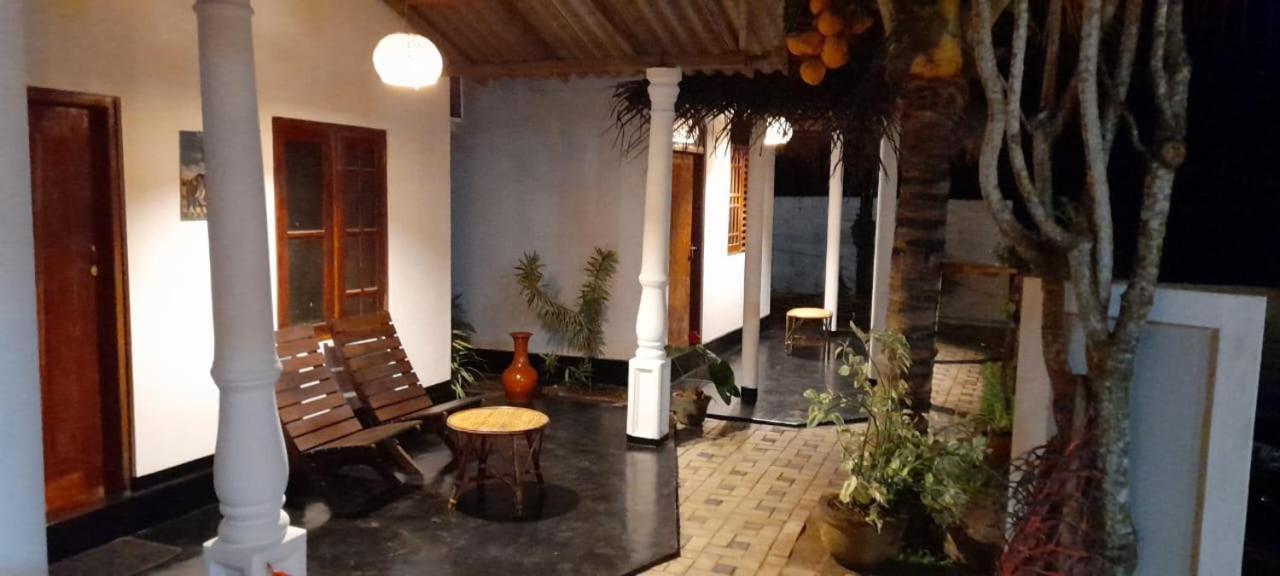 Mamba Hotell Tangalle Exteriör bild